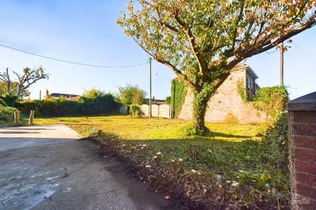 0 bedroom Land (Residential) for sale in Building Plot - King Street, Goxhill, North Lincolnshire, DN19