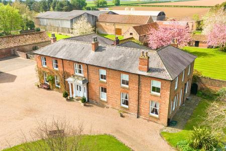 6 bedroom Manor House for sale in Burnham Manor - Burnham, Barton-upon-Humber, North Lincolnshire, DN18