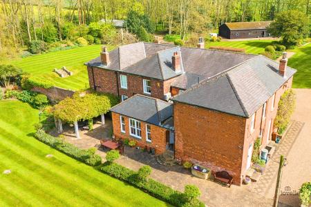 6 bedroom Manor House for sale in Burnham Manor - Burnham, Barton-upon-Humber, North Lincolnshire, DN18