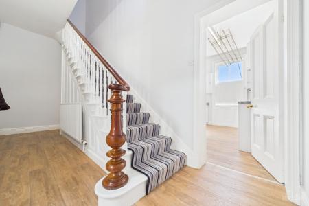 6 bedroom Manor House for sale in Burnham Manor - Burnham, Barton-upon-Humber, North Lincolnshire, DN18