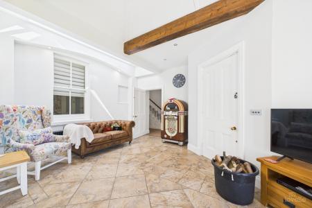 6 bedroom Manor House for sale in Burnham Manor - Burnham, Barton-upon-Humber, North Lincolnshire, DN18