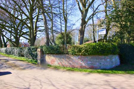 6 bedroom Manor House for sale in Burnham Manor - Burnham, Barton-upon-Humber, North Lincolnshire, DN18