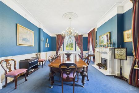 6 bedroom Manor House for sale in Burnham Manor - Burnham, Barton-upon-Humber, North Lincolnshire, DN18