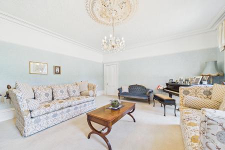 6 bedroom Manor House for sale in Burnham Manor - Burnham, Barton-upon-Humber, North Lincolnshire, DN18