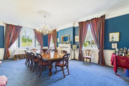 6 bedroom Manor House for sale in Burnham Manor - Burnham, Barton-upon-Humber, North Lincolnshire, DN18