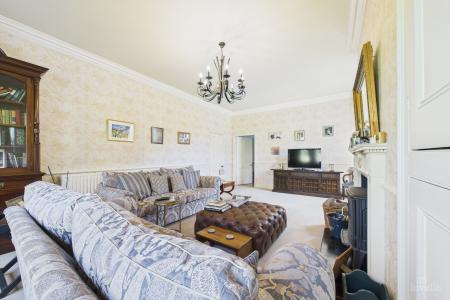 6 bedroom Manor House for sale in Burnham Manor - Burnham, Barton-upon-Humber, North Lincolnshire, DN18