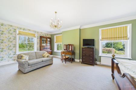 6 bedroom Manor House for sale in Burnham Manor - Burnham, Barton-upon-Humber, North Lincolnshire, DN18
