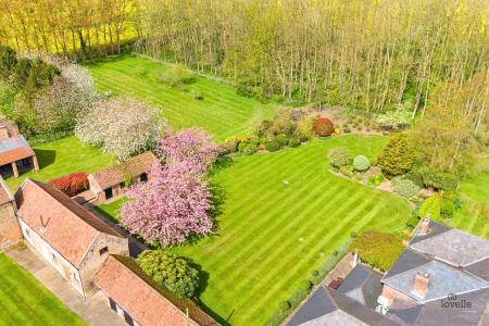 6 bedroom Manor House for sale in Burnham Manor - Burnham, Barton-upon-Humber, North Lincolnshire, DN18