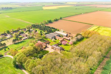 6 bedroom Manor House for sale in Burnham Manor - Burnham, Barton-upon-Humber, North Lincolnshire, DN18