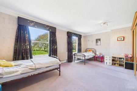 6 bedroom Manor House for sale in Burnham Manor - Burnham, Barton-upon-Humber, North Lincolnshire, DN18