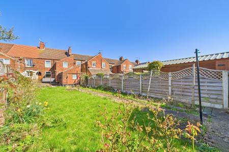 3 bedroom Terraced House for sale in Butts Road, Barton-upon-Humber, North Lincolnshire, DN18