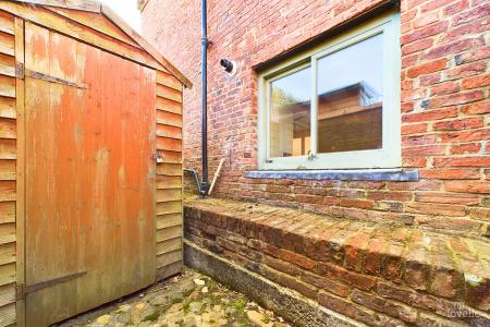 2 bedroom Character Property for sale in Kingsgarth, Barton-upon-Humber, North Lincolnshire, DN18