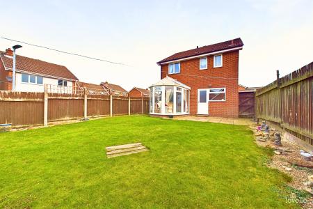 3 bedroom Detached house for sale in Millbrook Way, Barton-upon-Humber, North Lincolnshire, DN18
