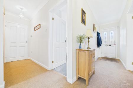 3 bedroom Detached bungalow for sale in Millfields, Barton-upon-Humber, North Lincolnshire, DN18