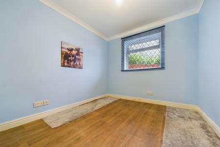 3 bedroom Detached bungalow for sale in Nicolson Drive, Barton-upon-Humber, North Lincolnshire, DN18