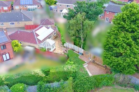 3 bedroom Detached bungalow for sale in Nicolson Drive, Barton-upon-Humber, North Lincolnshire, DN18