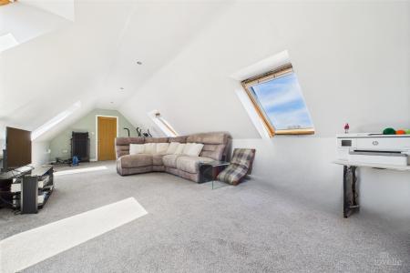 5 bedroom Detached house for sale in North End, Goxhill, North Lincolnshire, DN19