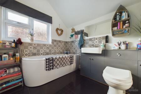 5 bedroom Detached house for sale in North End, Goxhill, North Lincolnshire, DN19