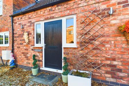 5 bedroom Detached house for sale in North End, Goxhill, North Lincolnshire, DN19