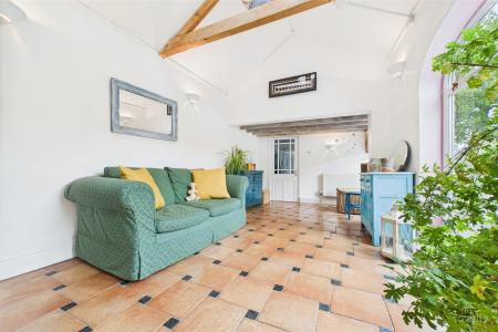 6 bedroom Detached house for sale in North Street, Barrow-upon-Humber, North Lincolnshire, DN19