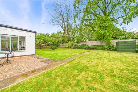 6 bedroom Detached house for sale in North Street, Barrow-upon-Humber, North Lincolnshire, DN19