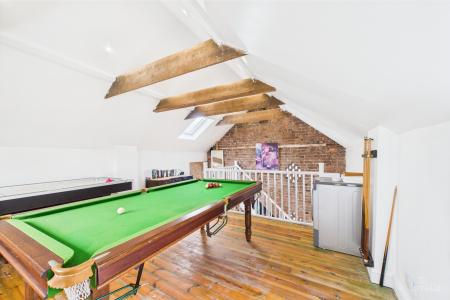 6 bedroom Detached house for sale in North Street, Barrow-upon-Humber, North Lincolnshire, DN19