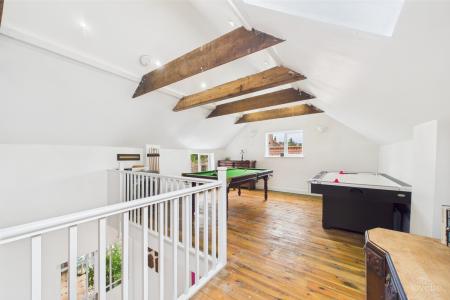 6 bedroom Detached house for sale in North Street, Barrow-upon-Humber, North Lincolnshire, DN19