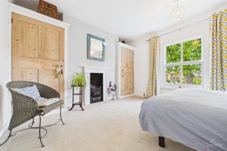 6 bedroom Detached house for sale in North Street, Barrow-upon-Humber, North Lincolnshire, DN19