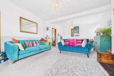 6 bedroom Detached house for sale in North Street, Barrow-upon-Humber, North Lincolnshire, DN19