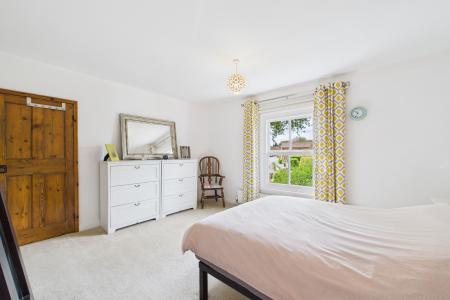 6 bedroom Detached house for sale in North Street, Barrow-upon-Humber, North Lincolnshire, DN19