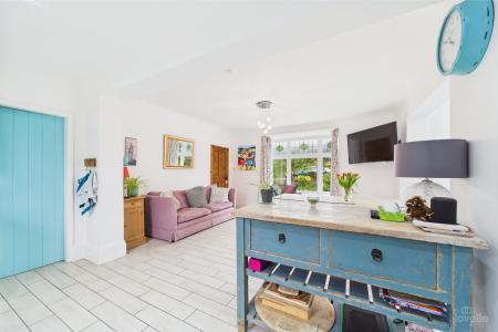 6 bedroom Detached house for sale in North Street, Barrow-upon-Humber, North Lincolnshire, DN19