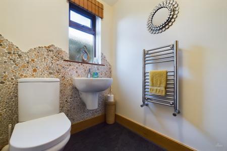 4 bedroom Detached house for sale in North Street, Barrow-upon-Humber, North Lincolnshire, DN19