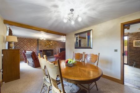 4 bedroom Detached house for sale in North Street, Barrow-upon-Humber, North Lincolnshire, DN19