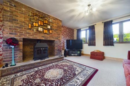 4 bedroom Detached house for sale in North Street, Barrow-upon-Humber, North Lincolnshire, DN19