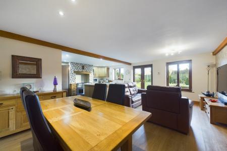 4 bedroom Detached house for sale in North Street, Barrow-upon-Humber, North Lincolnshire, DN19