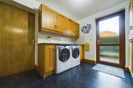 4 bedroom Detached house for sale in North Street, Barrow-upon-Humber, North Lincolnshire, DN19