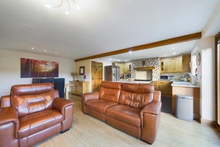 4 bedroom Detached house for sale in North Street, Barrow-upon-Humber, North Lincolnshire, DN19