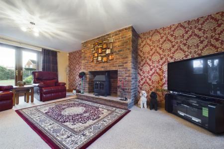 4 bedroom Detached house for sale in North Street, Barrow-upon-Humber, North Lincolnshire, DN19