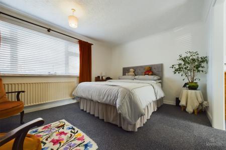 2 bedroom Semi-detached house for sale in Nursery Close, Barton-upon-Humber, North Lincolnshire, DN18