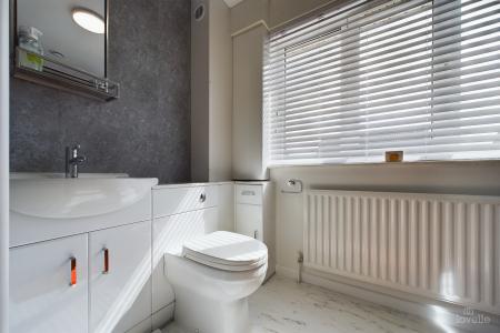 2 bedroom Semi-detached house for sale in Nursery Close, Barton-upon-Humber, North Lincolnshire, DN18