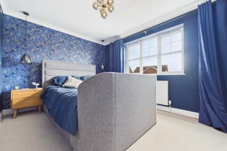 6 bedroom Detached house for sale in Orangeleaf Way, Barton-upon-Humber, North Lincolnshire, DN18