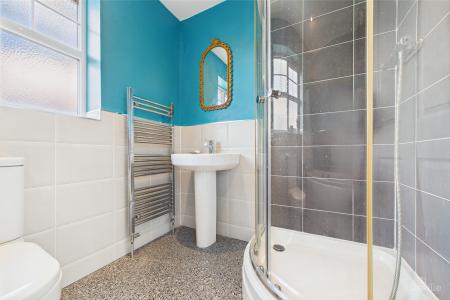 6 bedroom Detached house for sale in Orangeleaf Way, Barton-upon-Humber, North Lincolnshire, DN18