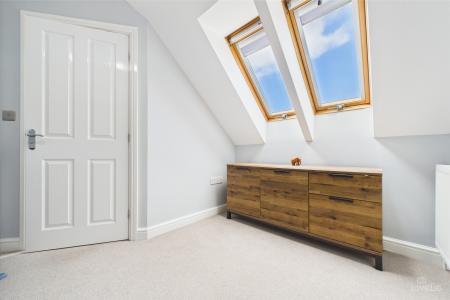 6 bedroom Detached house for sale in Orangeleaf Way, Barton-upon-Humber, North Lincolnshire, DN18