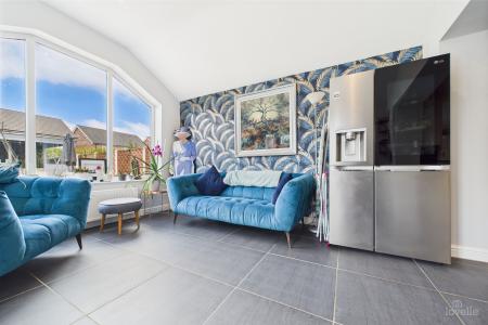 6 bedroom Detached house for sale in Orangeleaf Way, Barton-upon-Humber, North Lincolnshire, DN18