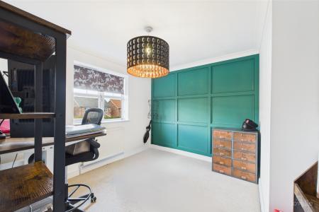 6 bedroom Detached house for sale in Orangeleaf Way, Barton-upon-Humber, North Lincolnshire, DN18