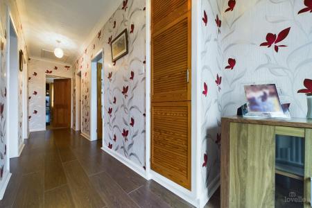 3 bedroom Detached bungalow for sale in Parkdale, Barton-upon-Humber, North Lincolnshire, DN18