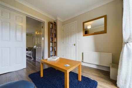 4 bedroom Detached house for sale in Riverbank Rise, Barton-upon-Humber, North Lincolnshire, DN18