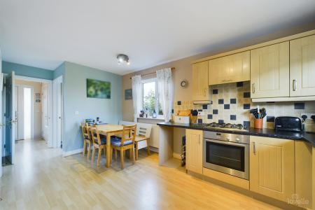 4 bedroom Detached house for sale in Riverbank Rise, Barton-upon-Humber, North Lincolnshire, DN18