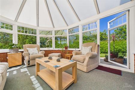 4 bedroom Detached house for sale in Swallow Lane, Wootton, North Lincolnshire, DN39