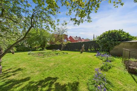 6 bedroom Detached house for sale in West End Road, Ulceby, North Lincolnshire, DN39